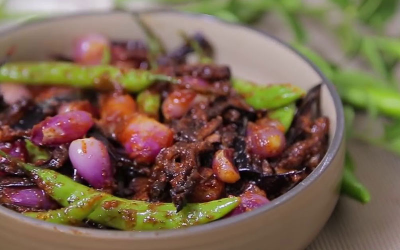 Foods foreigners must try in SriLanka