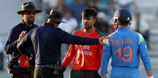 බංග්ලාදේශය හමුවේ පරාජය වූ ඉන්දියාව තරගාවලියෙන් ඉවතට