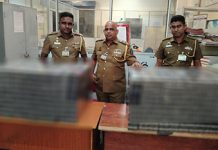 කෝටි ගාණනක විදෙස් දුම්වැටි තොගයක් සමග තිදෙනෙක් අත්අඩංගුවට