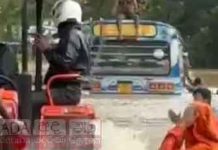 මගීන් 23ක් සමග ජල පහරට හසුවූ බස් රථය