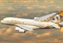 උඩු ගුවනේදී හාමුදුරුවන්ගේ බෑගයෙන් චීන්නු ලක්ෂ 5ක් උස්සලා