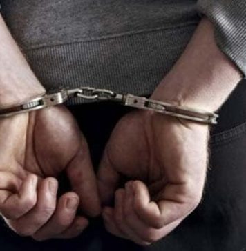 නීතිවිරෝධීව ඉන්ධන ප්රවාහනය කළ පුද්ගලයෙකු අත්අඩංගුවට – Saru News | සිංහල