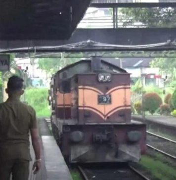 අද හා හෙට විශේෂ දුම්රිය සේවයක්