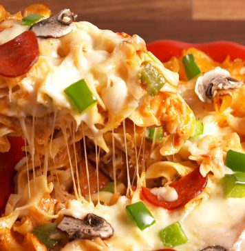 නූඩ්ල්ස් පීසා හදල බලමුද?