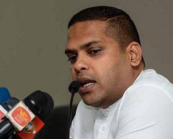 හරීන්ගෙන් ආණ්ඩුවට දෝස්මුරයක්!