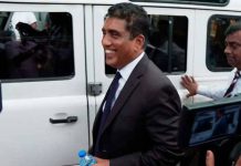 ජොන්ස්ටන්,පුත්රයින් දෙදෙනා ඇතුළු පස්දෙනාට අදත් ඇප නෑ!