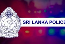 පොලිසියේ පුටු රැසක් පෙරලේ