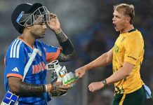 ද. අප්රිකාව හමුවේ ඉන්දියාවට මව්බිමේදී දරුණු පරාජයක්