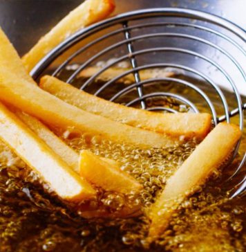 තෙල් කෑම කෑවට පස්සෙ මොකද කරන්නෙ?