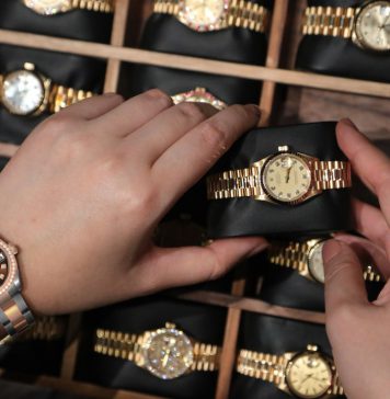 ගැලපෙනම අත් ඔරලෝසුවක් තෝරගන්නෙ කොහොමද?