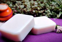 සම පැහැපත් කරන සබන් කැටයක් ගෙදරදීම හදමු.