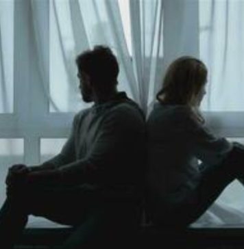 ඇත්තටම අසරණ මලිත් ද චංචලාද?