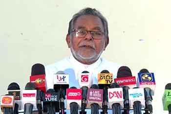 පාස්කු ප්රහාරය සම්බන්ධයෙන් සිදුකරන විමර්ශනවලට බාධා කරන්න එපා – සිරිල් ගාමිණි පියතුමා