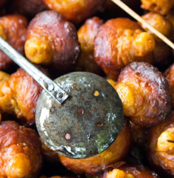 අලුත් අවුරුදු කැවිලි මේසය – 2 කොණ්ඩ කැවුම්