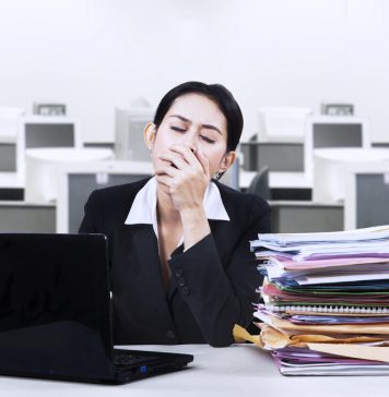 Office එකේදි එන නිදිමත වළක්වාගන්න Tips