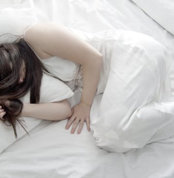 වැඩියෙන් නිදාගන්නෙ බලාගෙනයි