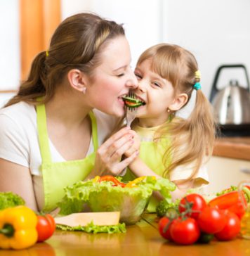 එළවළු සහ පලතුරු වැඩියෙන් කෑවොත් වෙන දේ දන්නවාද?