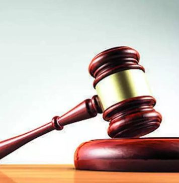 පාර්ලිමේන්තුවේ නියෝජ්ය මහ ලේකම්ගේ වැඩ තහනම් කිරීමට එරෙහි පෙත්සම කැඳවීමට දින දෙයි