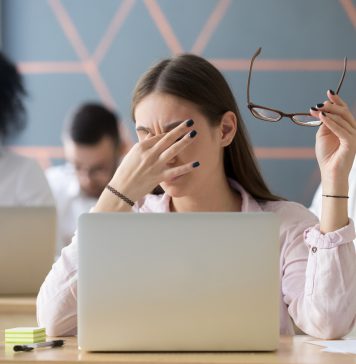 AC එකේ ඉද්දි වේලෙන ඇස් දෙක පරිස්සම් කරගන්නේ කොහොමද?