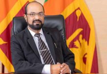 බලශක්ති ඇමතිට ඉල්ලා අස්වෙන්නැයි බලපෑම්