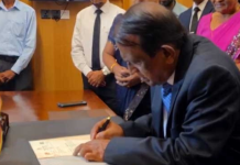 දකුණු පළාත් ආණ්ඩුකාරවරයා ධුරයේ වැඩ අරඹයි