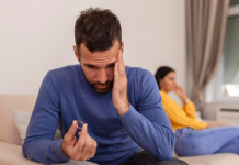 බිරිඳට දික්කසාදය දී සියදිවි නසාගත් තරුණ සැමියා