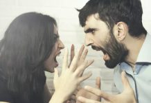 හස්බන්ඩ් ඔබට ඇහුන්කන්දෙන්නෙ ම නැද්ද?