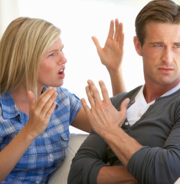 දෙන්නම එක්කෙනෙක් කියල හිතුවොත් කසාදෙ අවුල්වෙන්නෙ මෙහෙමයි