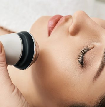 Radiofrequency මගින් සම එල්ලා වැටීම නැවැත්වීම ගැන ඔබ දැනගත යුතුම දේවල්.