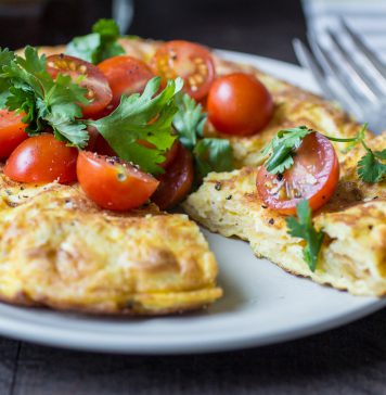 රාත්රී ආහාරයට ප්රණීත ස්පැනිෂ් ඔම්ලට් හදමු