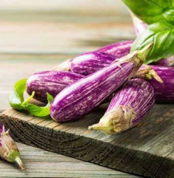 වම්බටු පුරවා තෙල් දමන්නේ මෙහෙමයි..