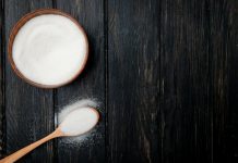 සීනිවලින් කොණ්ඩයට සත්කාරයක් කරමු.