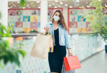 කොරෝනා කාලයේ ඔබට ඇඳුමක් Shop එකකින් මිලදී ගන්නම වුණොත් ආරක්ෂාකාරීව මිලදී ගන්නේ මෙහෙමයි .