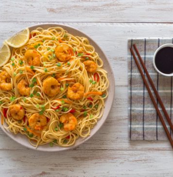 නූඩ්ල්ස් එකිනෙකට වෙනස් රසයෙන් සාදා ගන්නේ මෙහෙමයි.