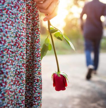 බිඳ වැටුණු ප්රේමයේ විරහ වේදනාව අමතක කර නැවත සතුට ලඟා කරගන්නා ක්රම.