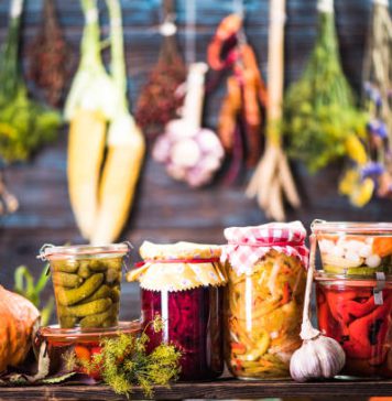 ෆ්රිජ් එකට නොදා ආහාර කල්තබා ගන්නා ක්රම.