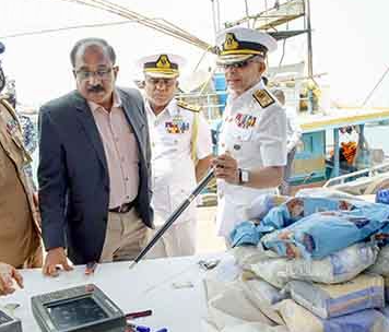 දකුණු මුහුදේදී නාවික හමුදා භාරයට ගත් බහුදින ධීවර යාත්රාවේ සිටි සැකකරුවන් අද (13) අධිකරණය හමුවට!