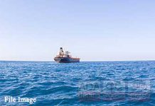 ගාල්ල වරායට නුදුරින් ඉරාන නෞකාවක් අනතුරට