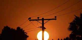 ඉරාකය පුරා විදුලිය බිඳවැටෙයි