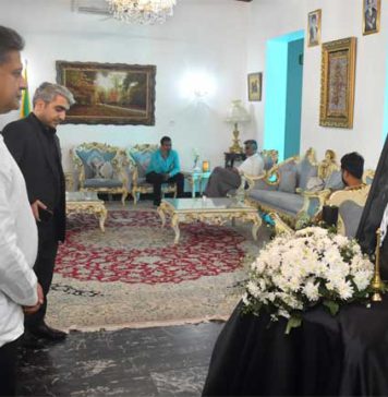 ඉරාන අධ්යාත්මික නායක කමේනිගේ අභාවය වෙනුවෙන් දිලිත් අවසන් ගෞරව දක්වයි