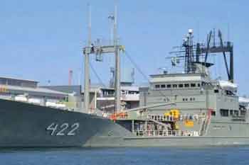 කොළඹ වරාය ආසන්නයේ නැංගුරම් ලා ඇති දෙවන ඉරාන නෞකාව IRIS Bushehr?