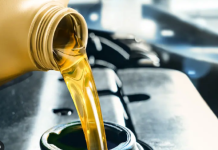 හංවැල්ලේ නීතිවිරෝධී ඉන්ධන ජාවාරම වටලයි!