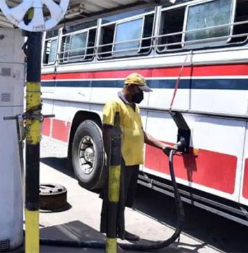 පෞද්ගලික බස් රථවලට CTBයෙන් ඉන්ධන – Saru News | සිංහල