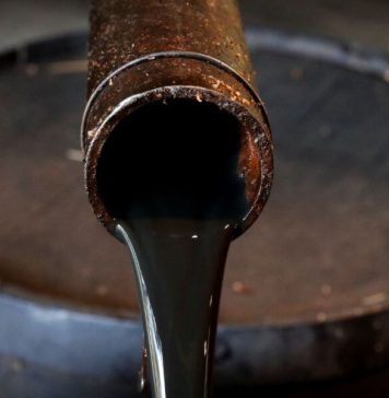 බොරතෙල් මිල අඩුවෙයි