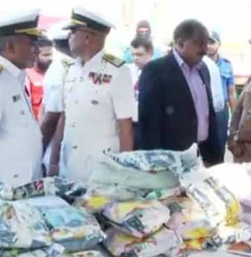 දික්ඕවිට වරායට ගෙනා බහුදින ධීවර යාත්රාවේ රුපියල් බිලියන 3ක හෙරොයින්