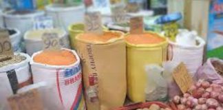 ආනයනික බඩුවල මිල ඉහලට; සීනි පරිප්පු හිඟයකුත් අත ළඟ