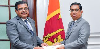 වැවිලි සහ ප්රජා යටිතල පහසුකම් අමාත්යාංශයේ නව ලේකම් ගුණදාස සමරසිංහ – Saru News | සිංහල