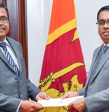 වැවිලි සහ ප්රජා යටිතල පහසුකම් අමාත්යාංශයේ නව ලේකම් ගුණදාස සමරසිංහ – Saru News | සිංහල