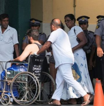 ඉරාන නැවේ සිටි 30ක් බේරාගත් බව ඇමැති විජිත කියයි; තවත් 80කගේ මළ සිරුරු