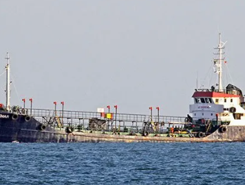 අනතුරට පත් වූ ඉරාන නෞකාවේ සිටි පිරිස් ගාල්ල ජාතික රෝහලට රැගෙන එයි!